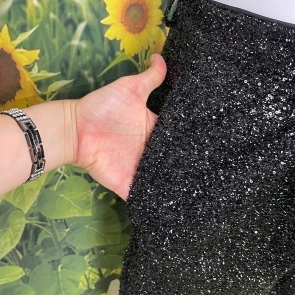 EXPRESS Black Tinsel Bermuda Shorts 4 - Picture 9 of 14